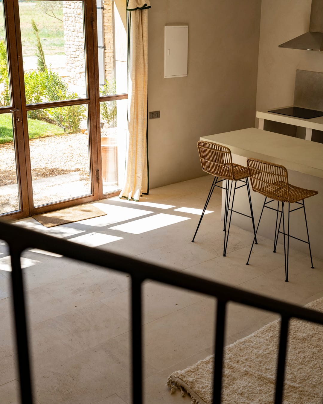 Appartement Cerisier, hébergement de luxe en location au Domaine d'Égenia, hébergement de luxe en Provence, Luberon