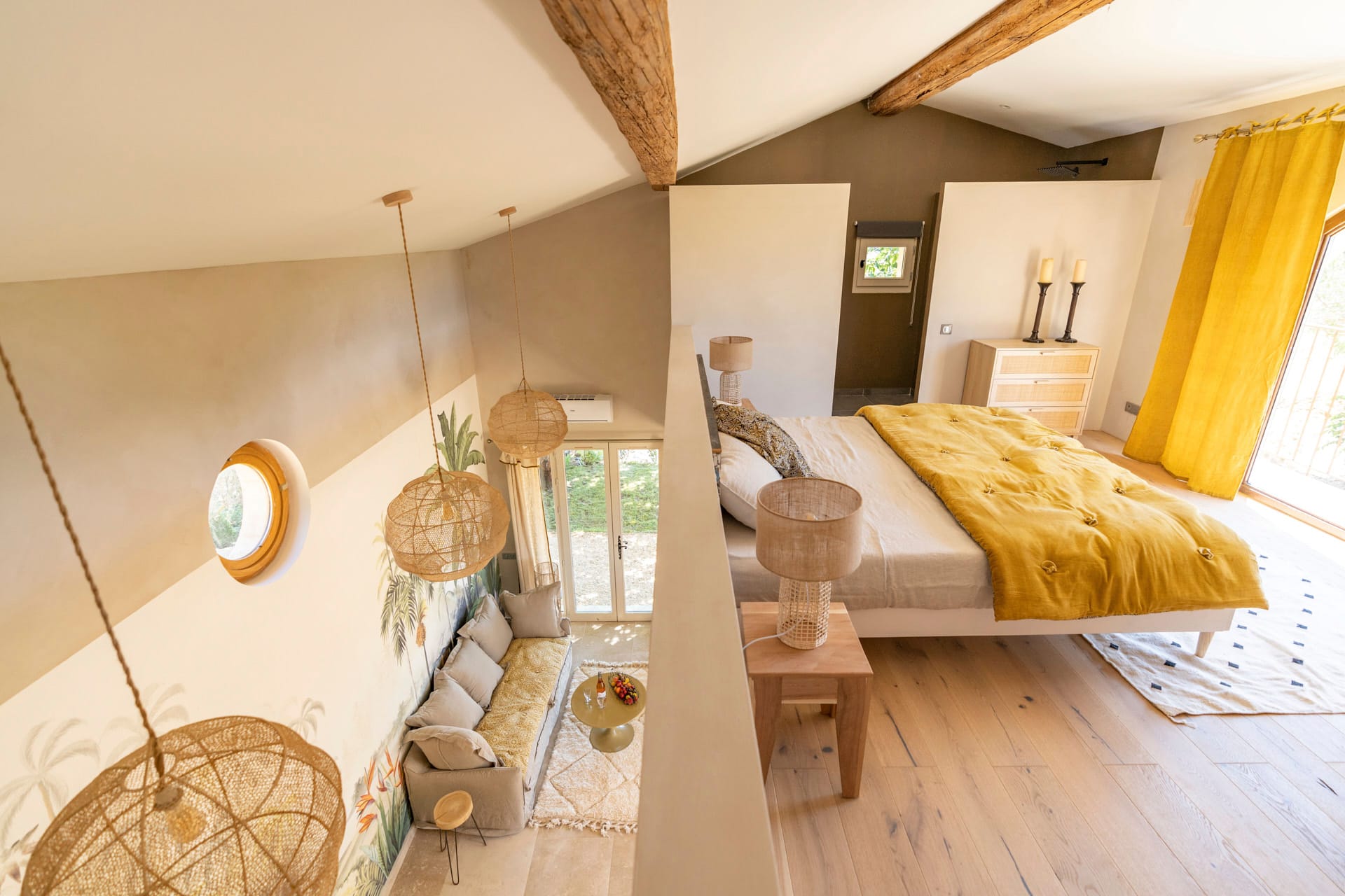 Appartement Mûrier, hébergement de luxe en location au Domaine d'Égenia, hébergement de luxe en Provence, Luberon