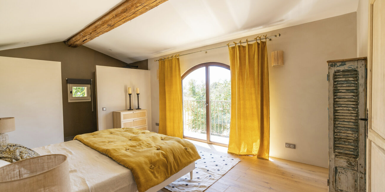 Appartement Rosier, hébergement de luxe en location au Domaine d'Égenia, hébergement de luxe en Provence, Luberon
